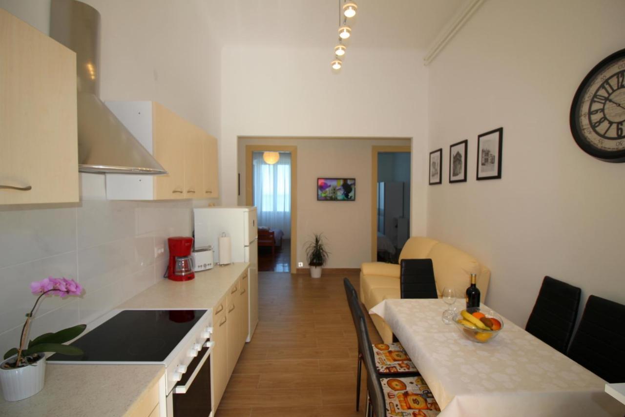 Apartment Old City Пореч Экстерьер фото